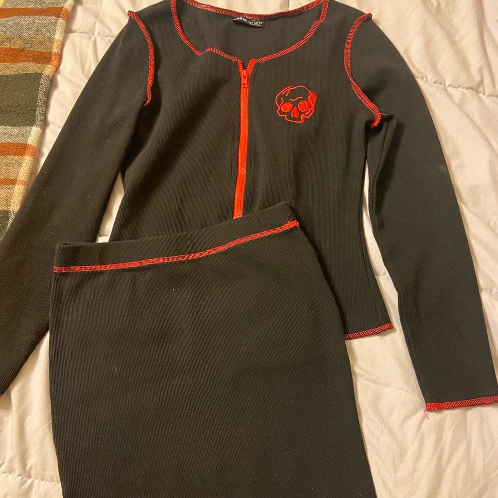 Red and black skull outfit!